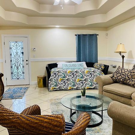 Brownsville Comfort 2 Bedroom 1 Bath , Spacious Kitchen And Outdoor Home 외부 사진