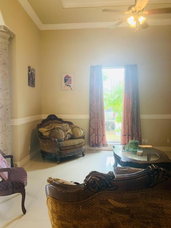 Brownsville Comfort 2 Bedroom 1 Bath , Spacious Kitchen And Outdoor Home 외부 사진