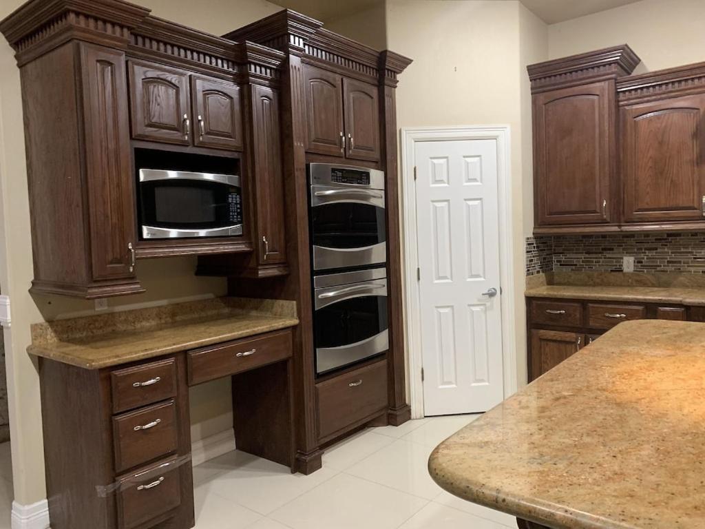 Brownsville Comfort 2 Bedroom 1 Bath , Spacious Kitchen And Outdoor Home 외부 사진
