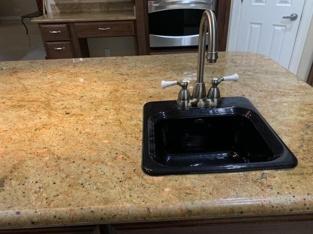 Brownsville Comfort 2 Bedroom 1 Bath , Spacious Kitchen And Outdoor Home 외부 사진